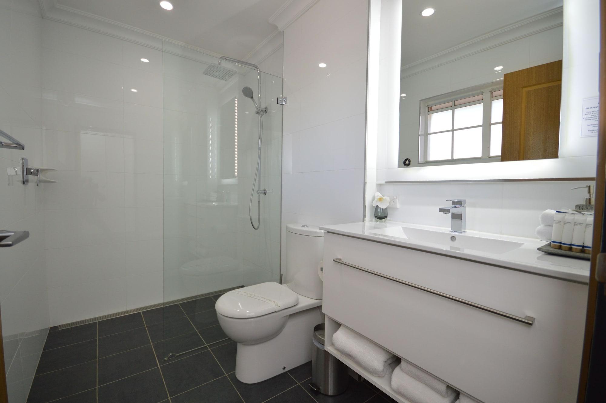 Bluegum Dubbo (Adults Only) Motel Bagian luar foto