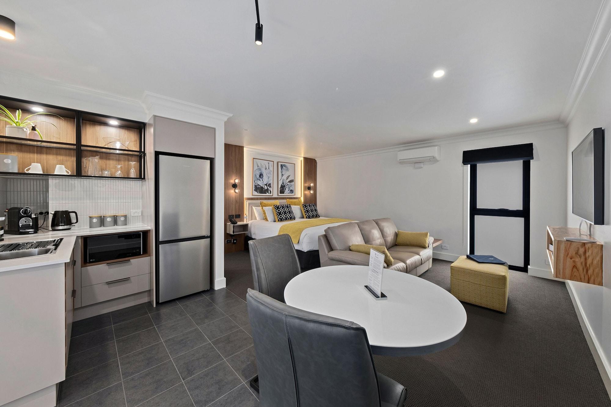 Bluegum Dubbo (Adults Only) Motel Bagian luar foto