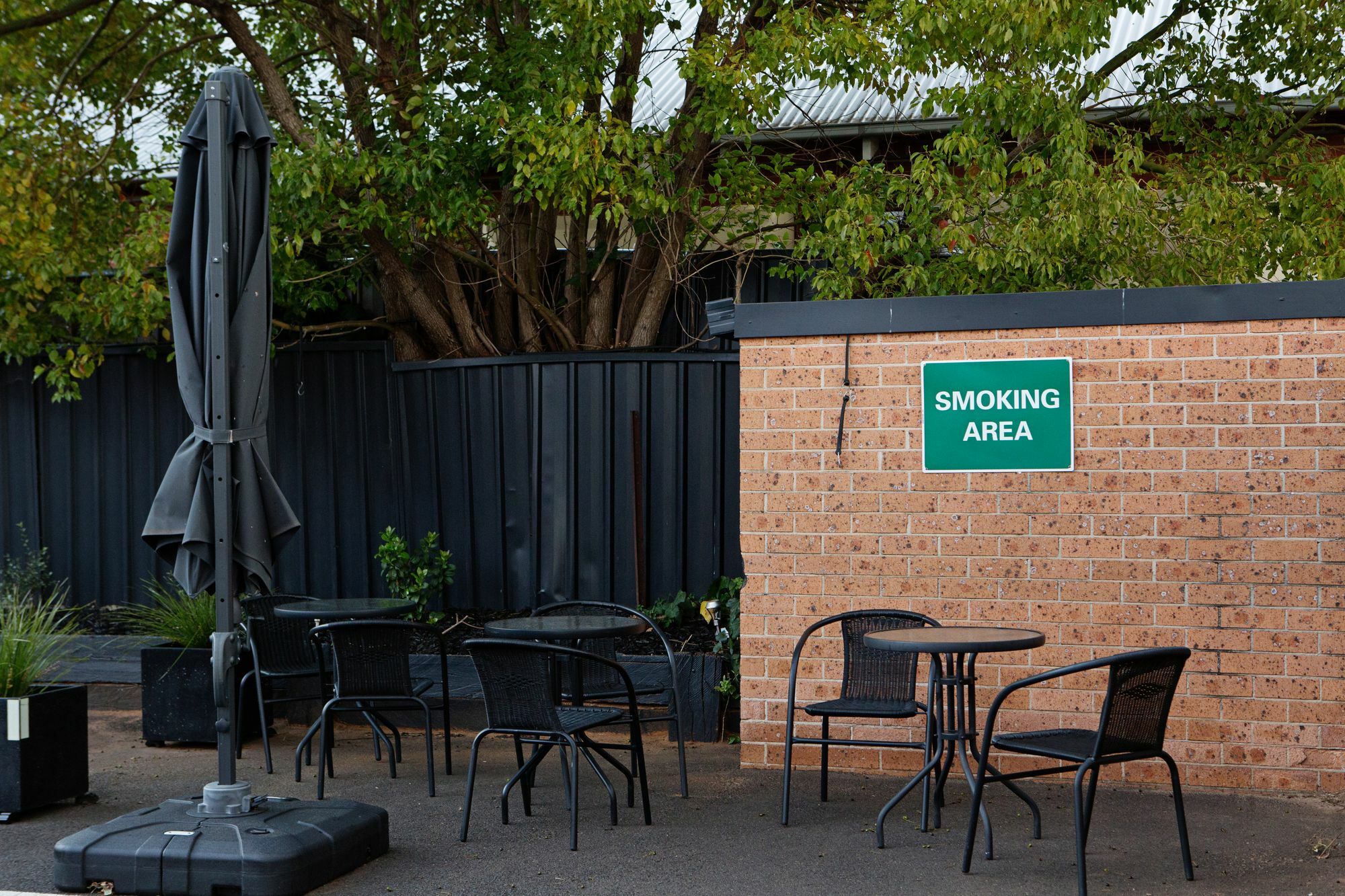 Bluegum Dubbo (Adults Only) Motel Bagian luar foto